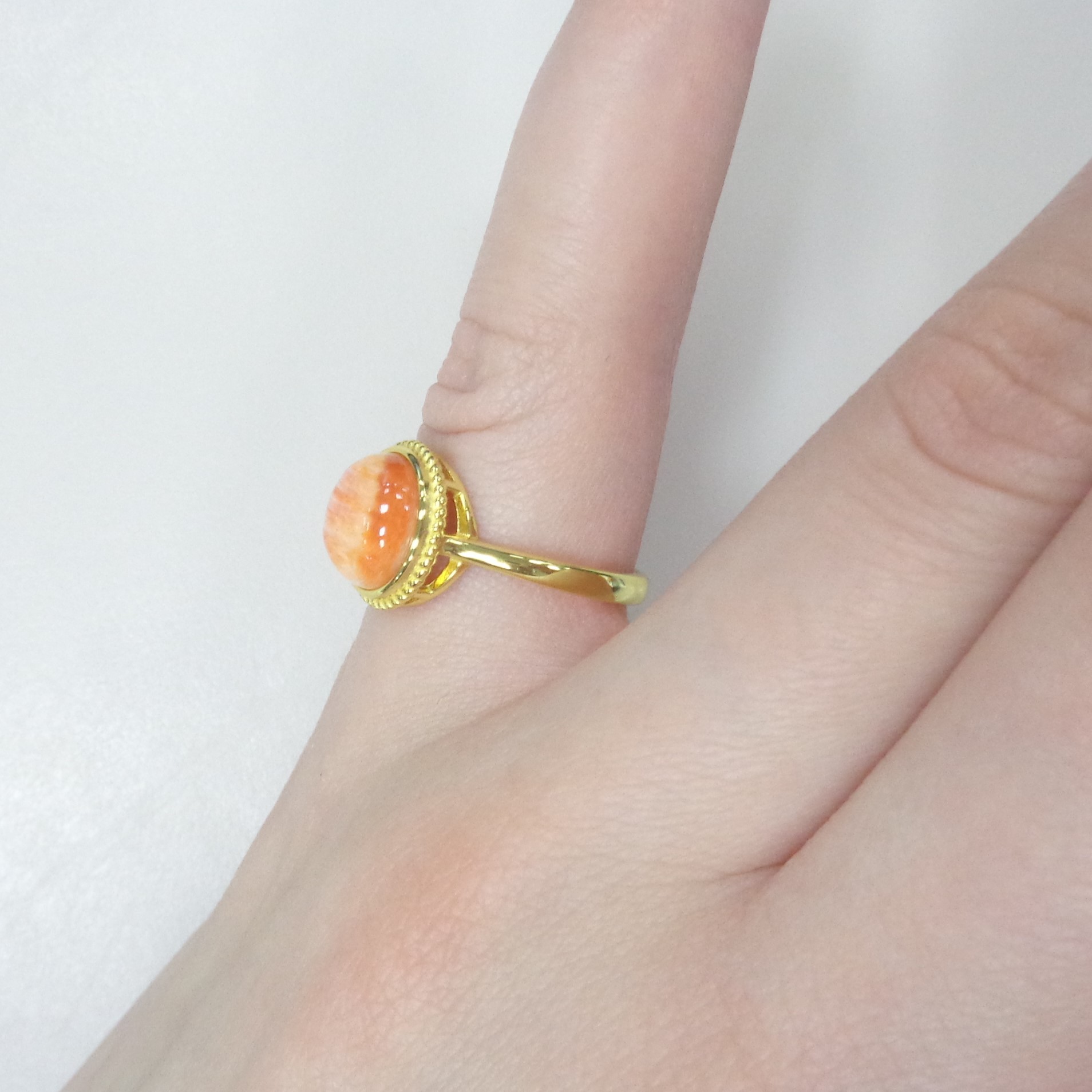 Серебряное кольцо с огненным королевским спондилюсом